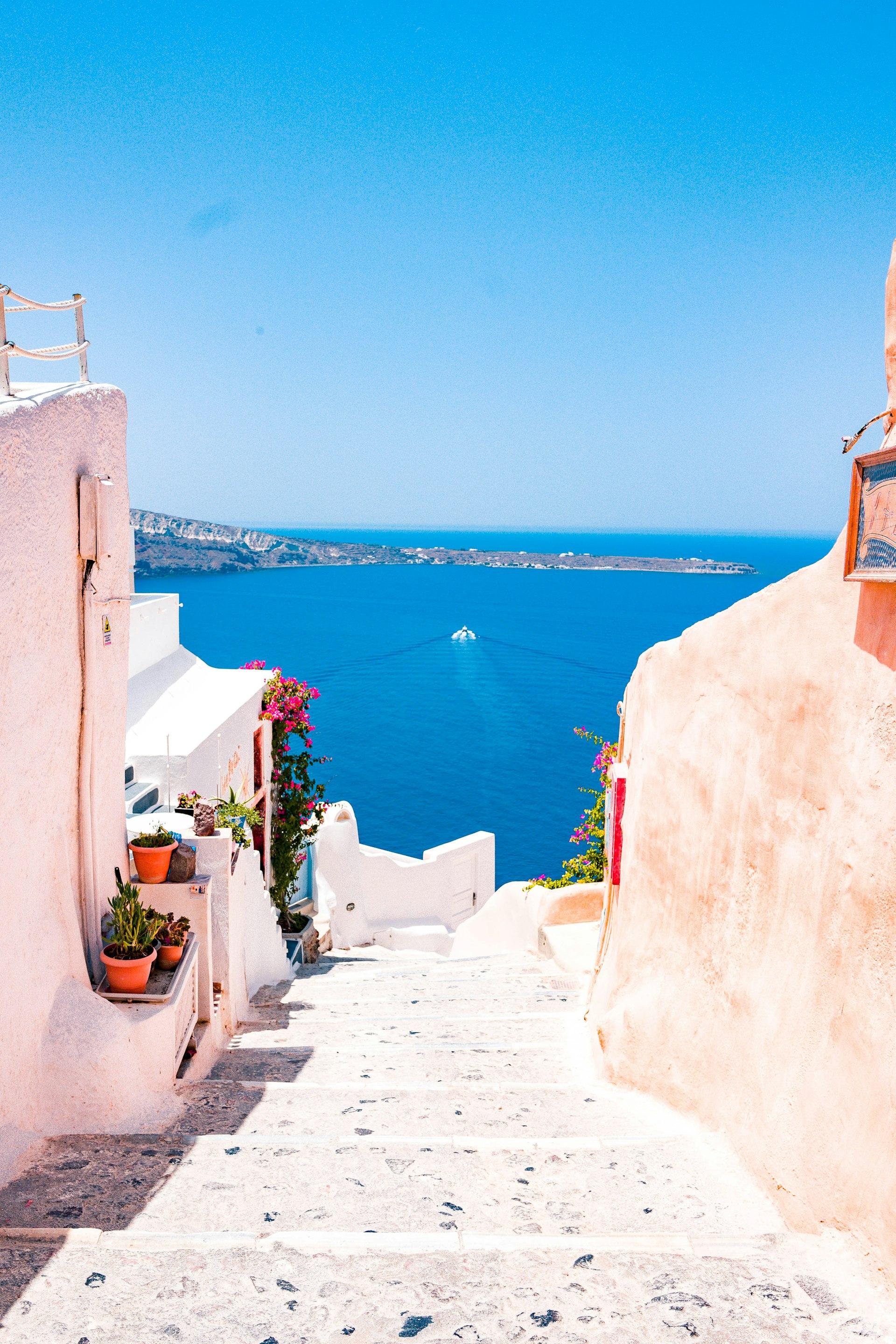 Island Hopping: Santorini & Crete — Greece